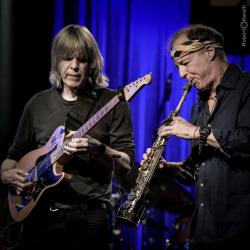 Mike Stern Bill Evans Tom Kennedy Nicolas Viccaro