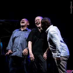 Kenny Barron Trio Kenny Barron, pianoforte Kiyoshi Kitagawa, contrabbasso Gregory Hutchinson, batteria 