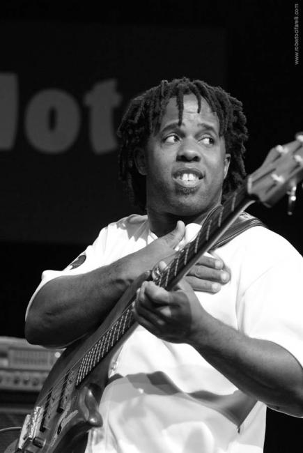 victor  wooten