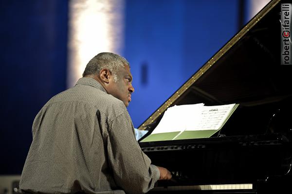 mulgrew miller