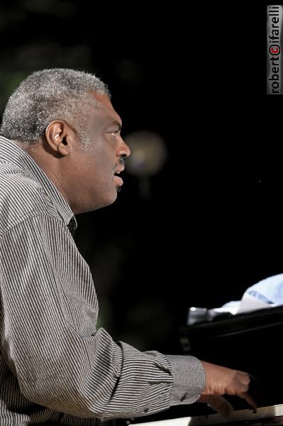 mulgrew miller