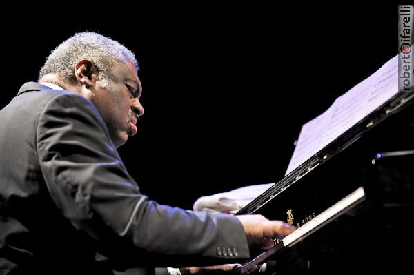 mulgrew miller