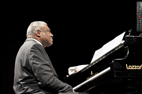 mulgrew miller