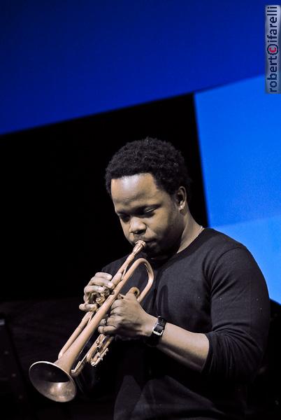 ambrose akinmusire