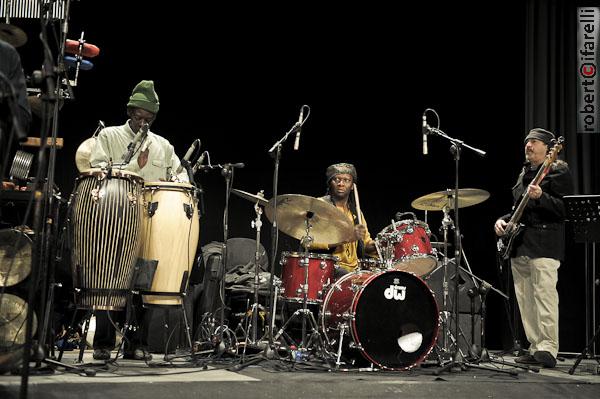 hamid drake