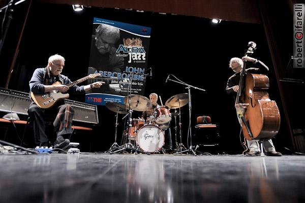 john abercrombie trio