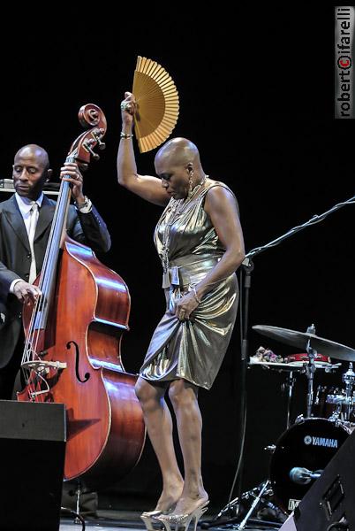 dee dee bridgewater