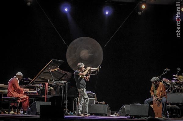 omar sosa paolo fresu trilok gurtu