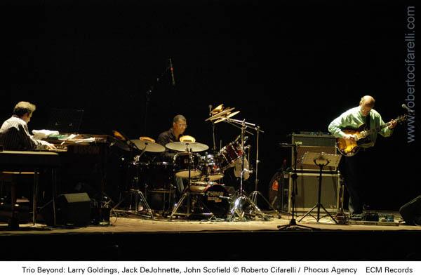 Trio Beyond live de johnette scofield