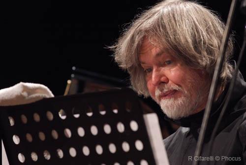 tom harrell