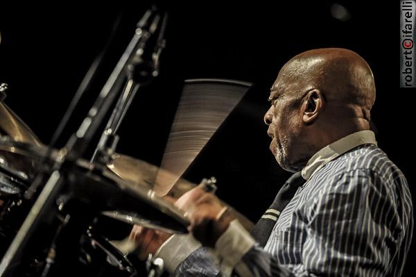 ROY HAYNES