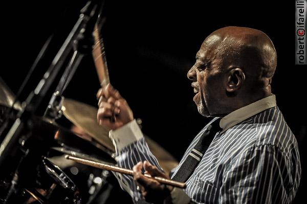 ROY HAYNES