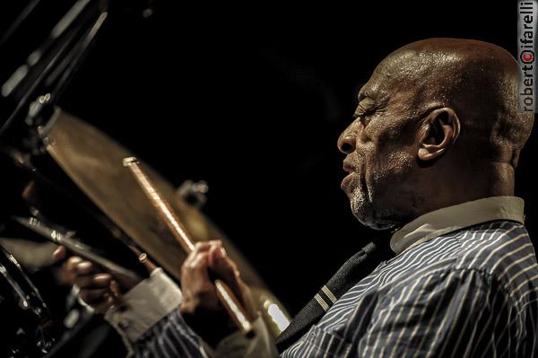 ROY HAYNES