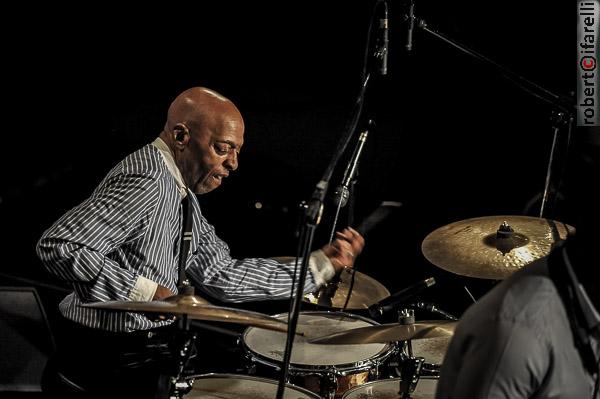 ROY HAYNES