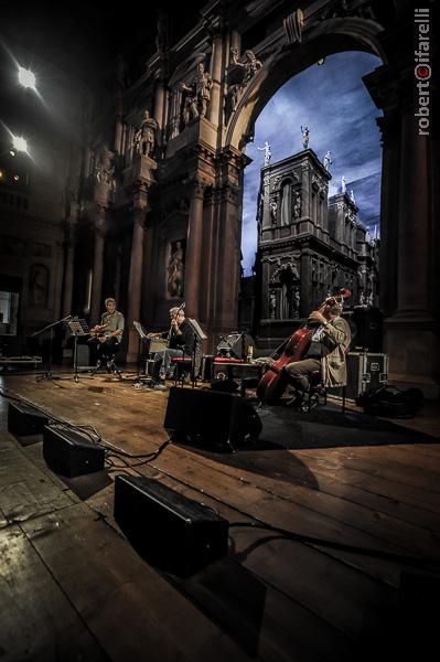 TRIO BOB MINTZER-JOHN ABERCROMBIE-MIROSLAV VITOUS