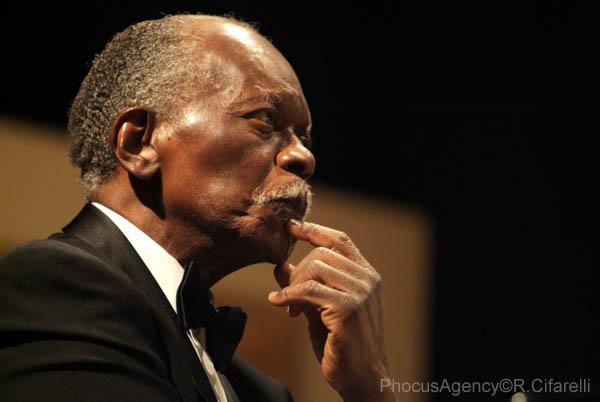 hank jones