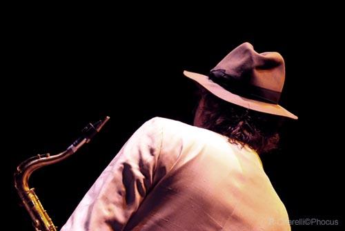 gato barbieri