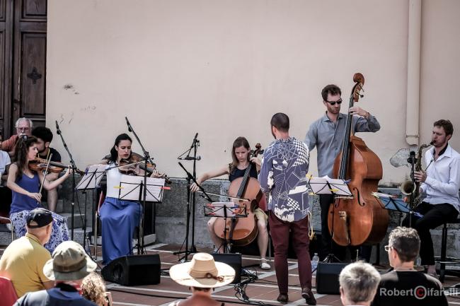 Ilaria Lanzoni  violino Clara Maria Garcia Barrientos viola, Naomi Berrill violoncello