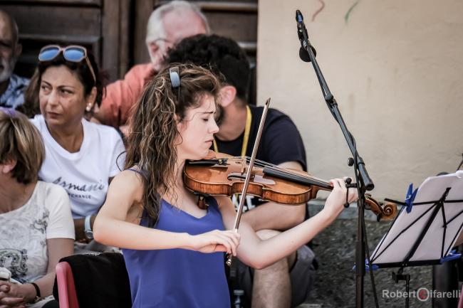 Ilaria Lanzoni  violino Clara Maria Garcia Barrientos viola, Naomi Berrill violoncello