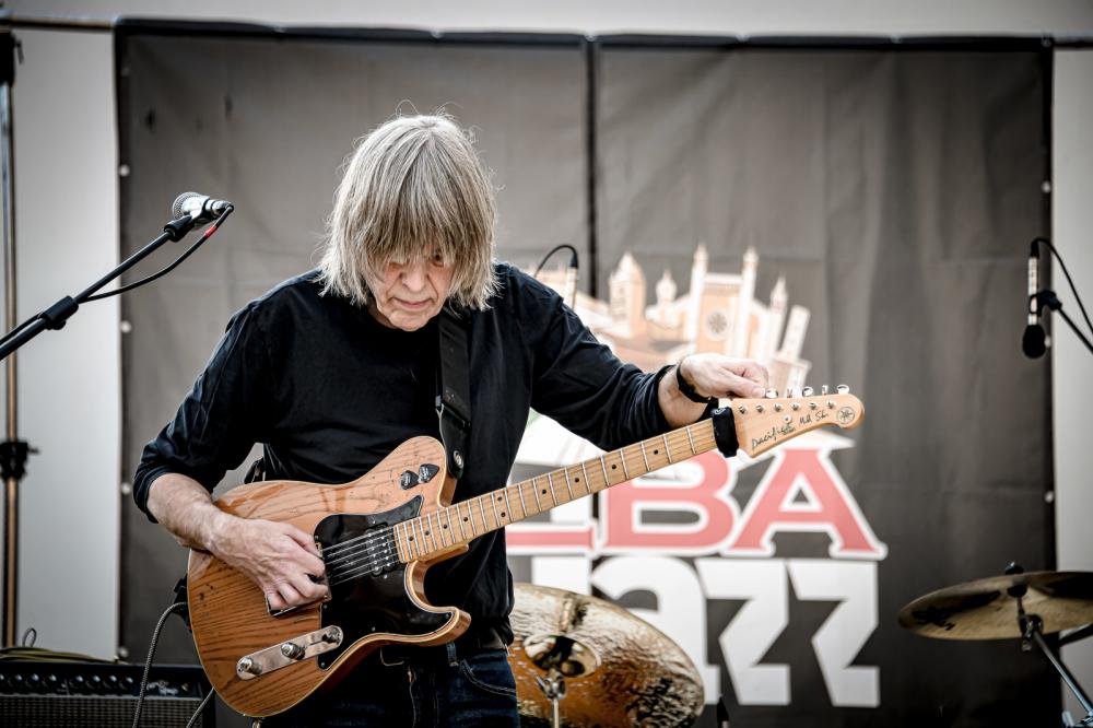 Mike Stern