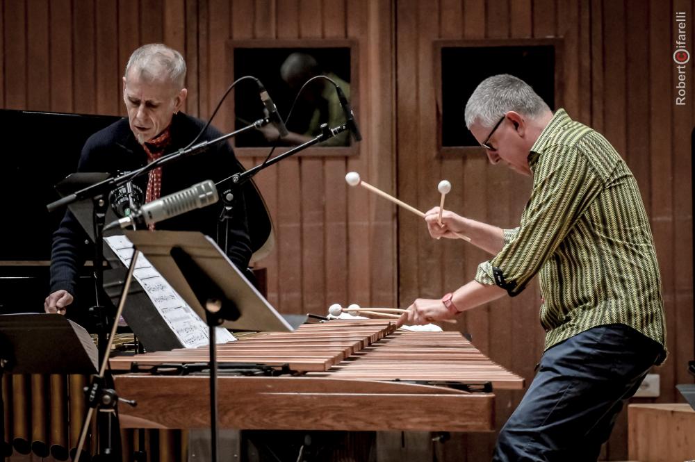 Andrea Dulbecco Joe Locke