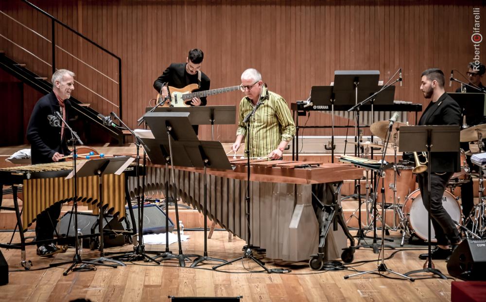 Andrea Dulbecco Joe Locke