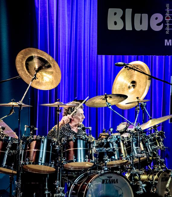 Simon Phillips