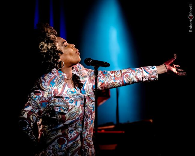 Macy Gray